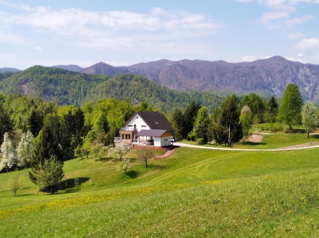 Na Kupcku Estate "Nature Reatreat & Wellness" Идрия Экстерьер фото