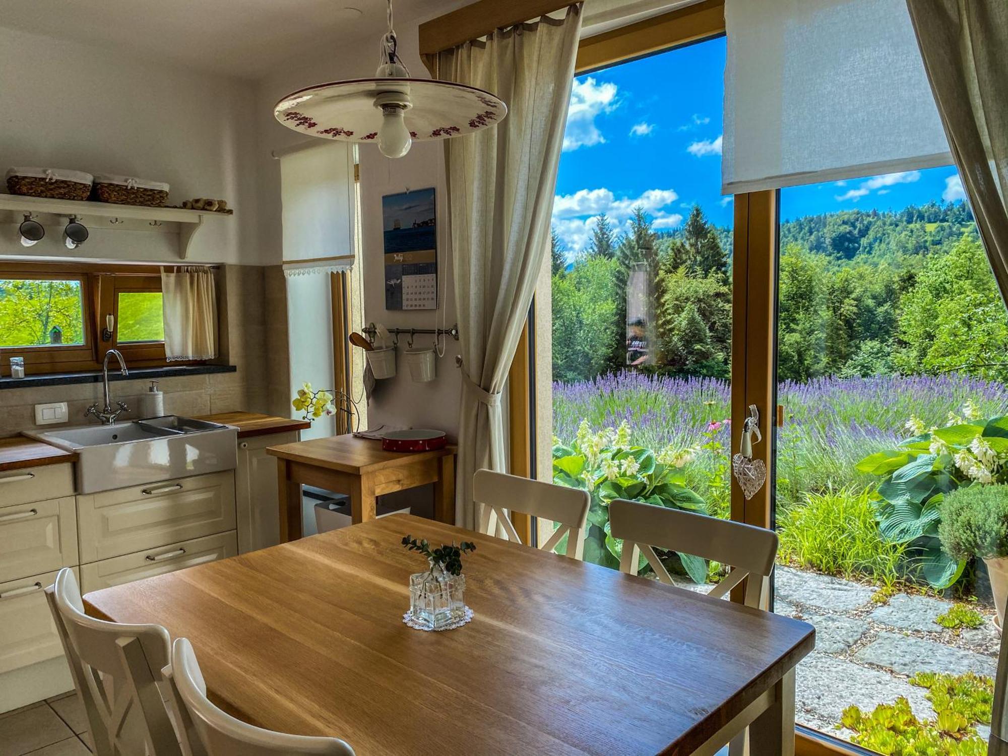 Na Kupcku Estate "Nature Reatreat & Wellness" Идрия Экстерьер фото